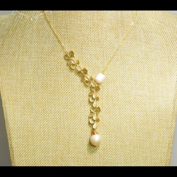 S925 Natural Fresh Water Pearl Leaf Necklace - Picture 5 of 9